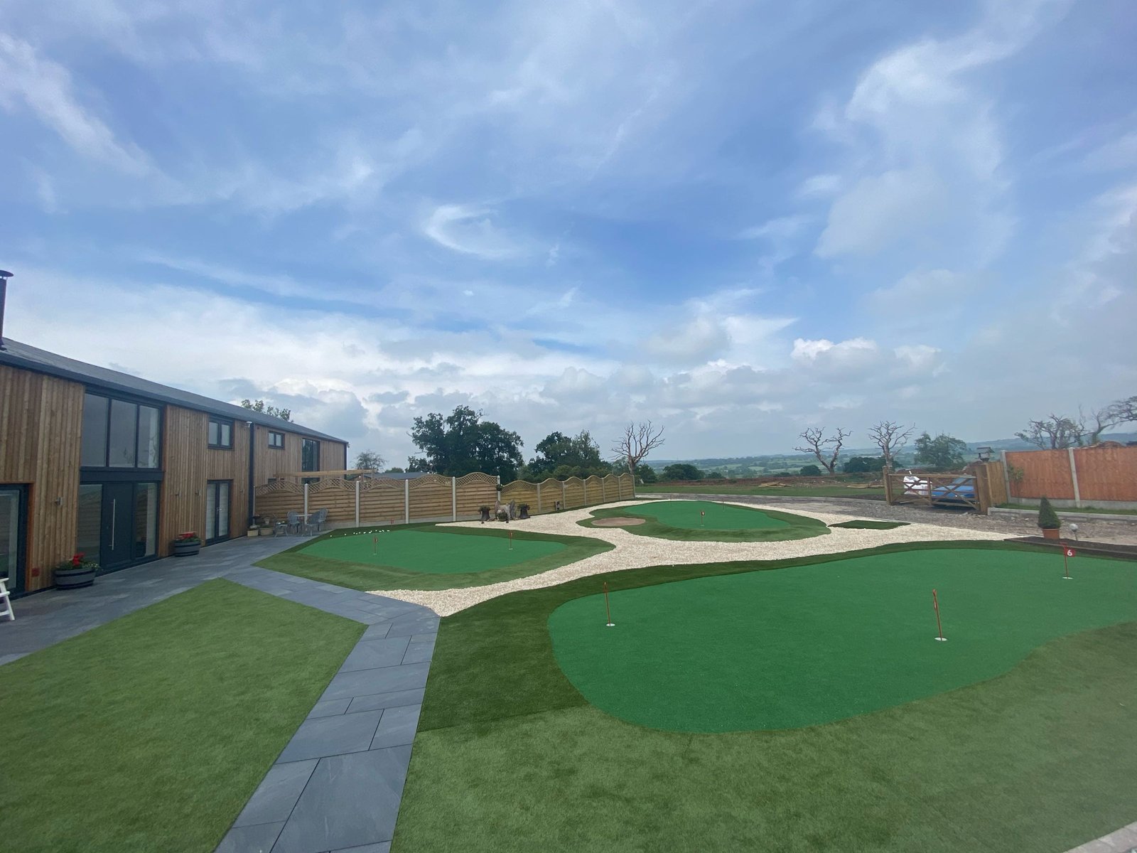 Mini Golf Putting Green image 4